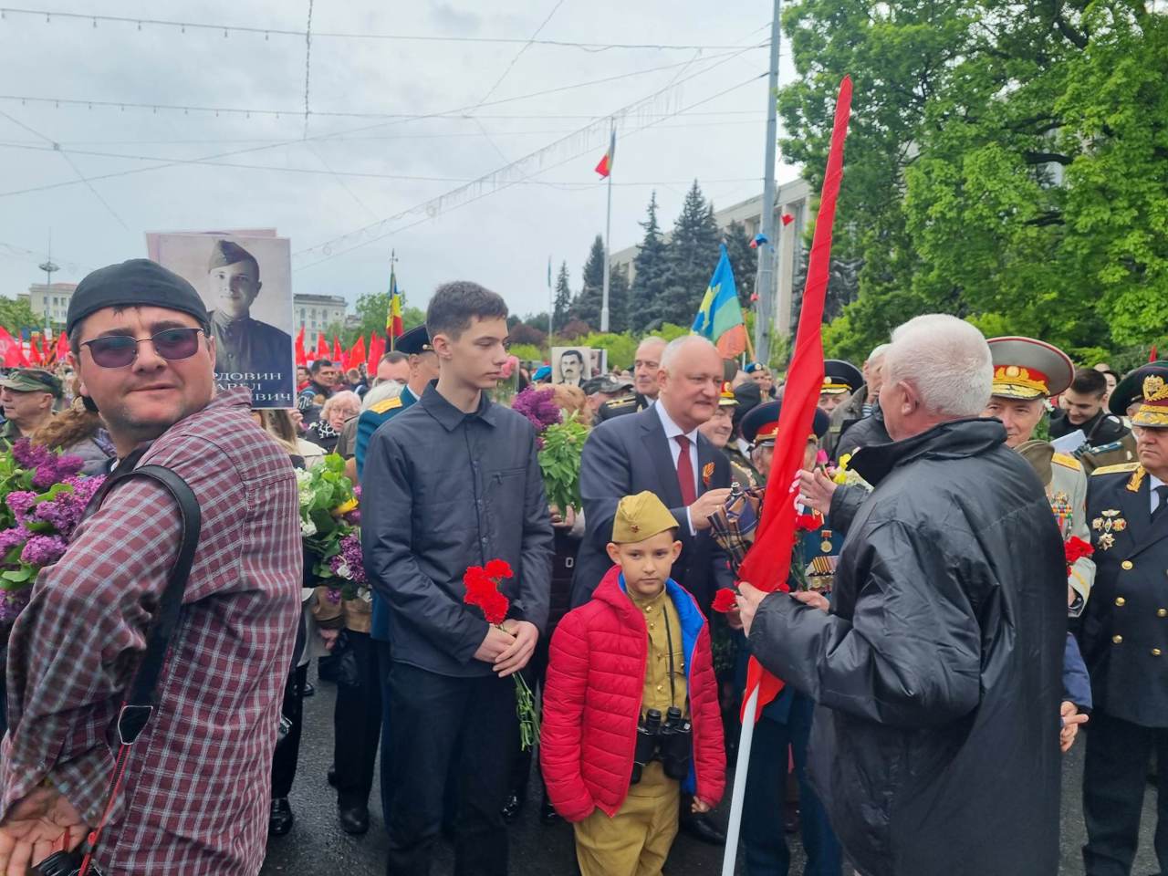 The Victory March and the "Immortal Regiment" march take place in the centre of the capital