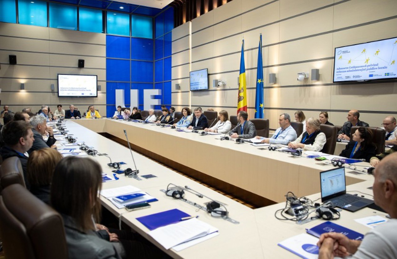 Cetățenii, în locul deputaților: O adunare cetățenească dezbate, în Parlament, reforma administrației publice locale