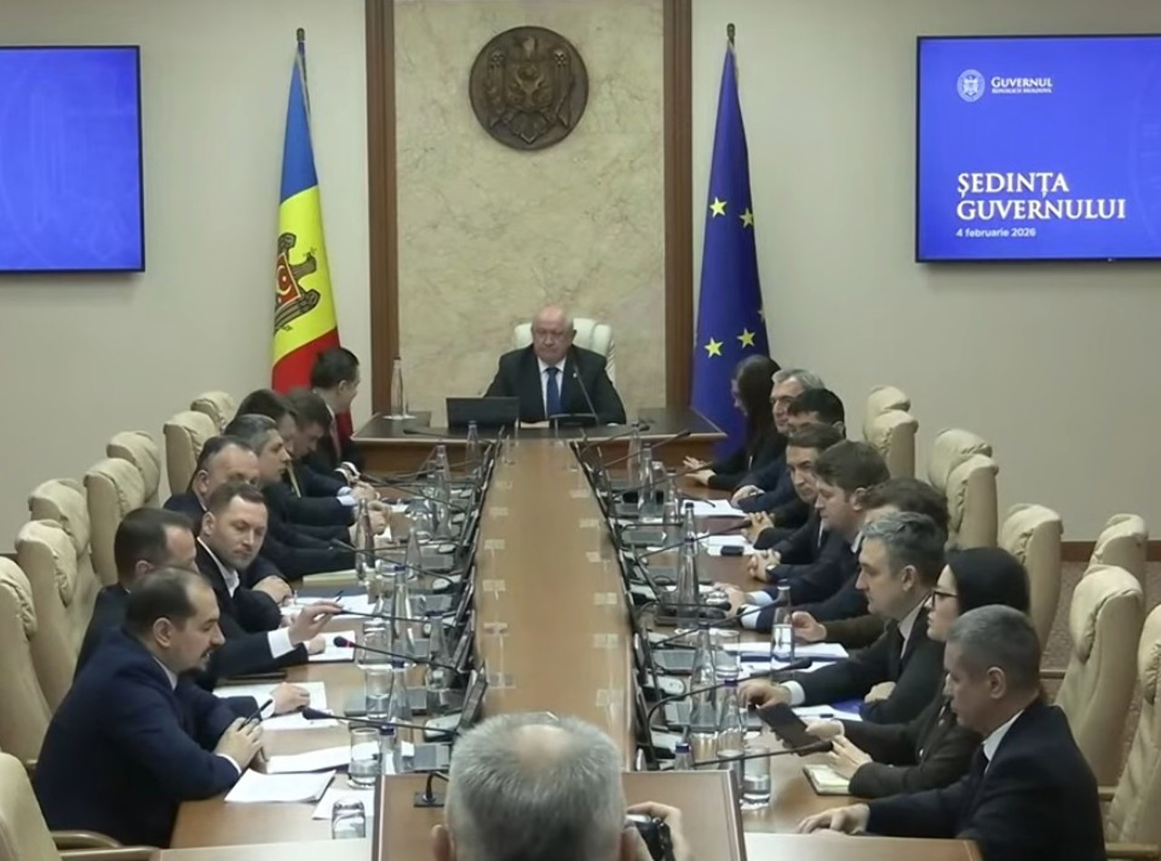 Secretar de stat la Ministrul Energiei, responsabil de termoenergetică și gaze naturale, numit de Guvern 