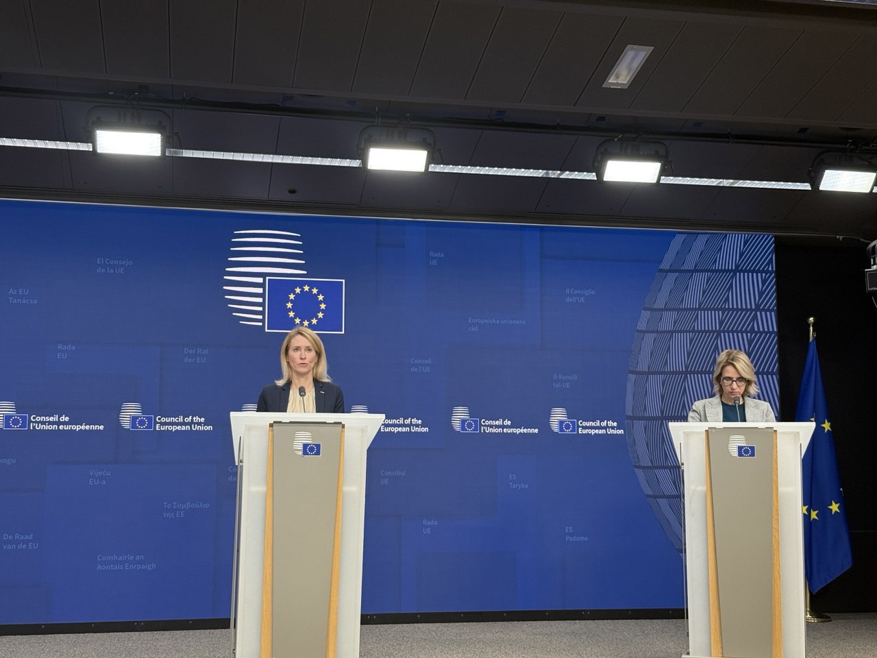 Miniștrii europeni susțin ferm Ucraina și pregătesc sancțiuni suplimentare pentru Rusia, dar privesc cu rezerve propunerea de pace a echipei lui D. Trump