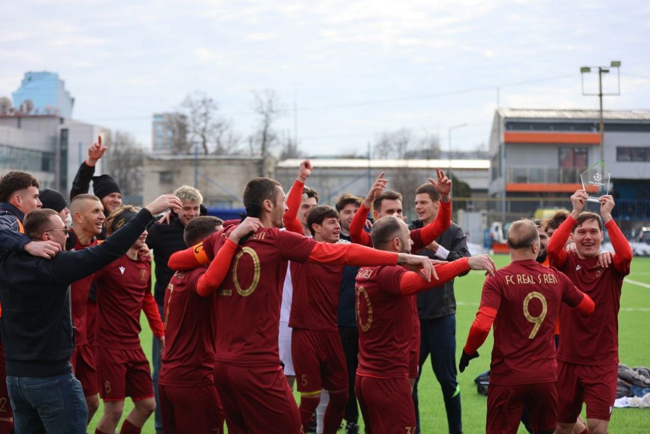 FC Real Sireți a cucerit Cupa de Iarnă la fotbal!