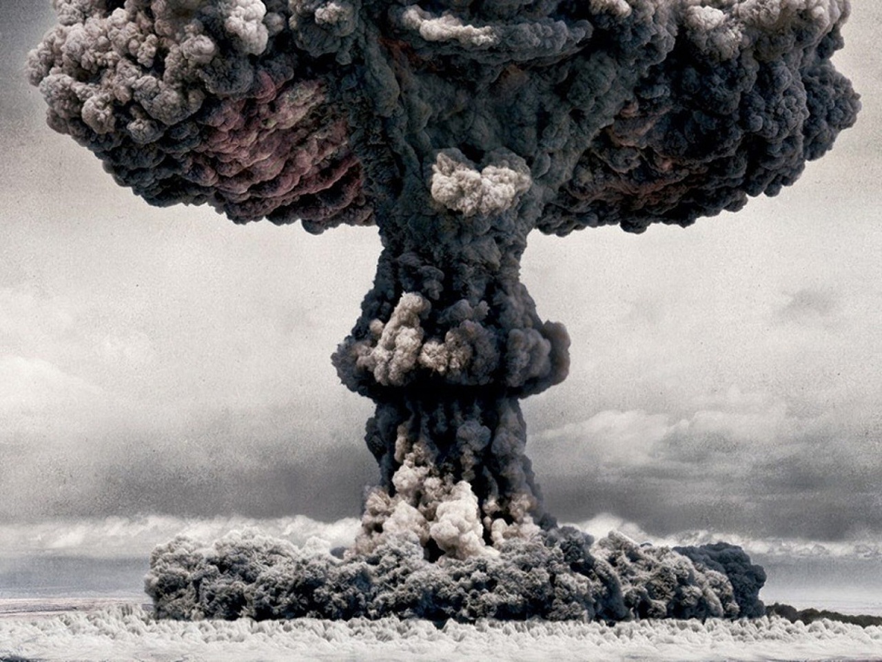 Calendarul zilei// S-a produs accidentul de la centrala nucleară de la Cernobîl, aflată la 200 km de Kiev