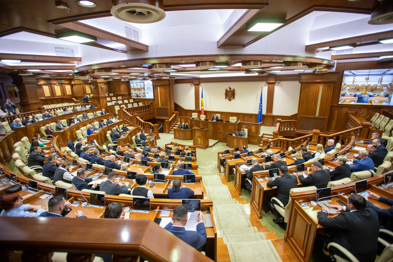 Munteanu Government takes office: “I will fight for Moldova’s good, prosperity, and European future”