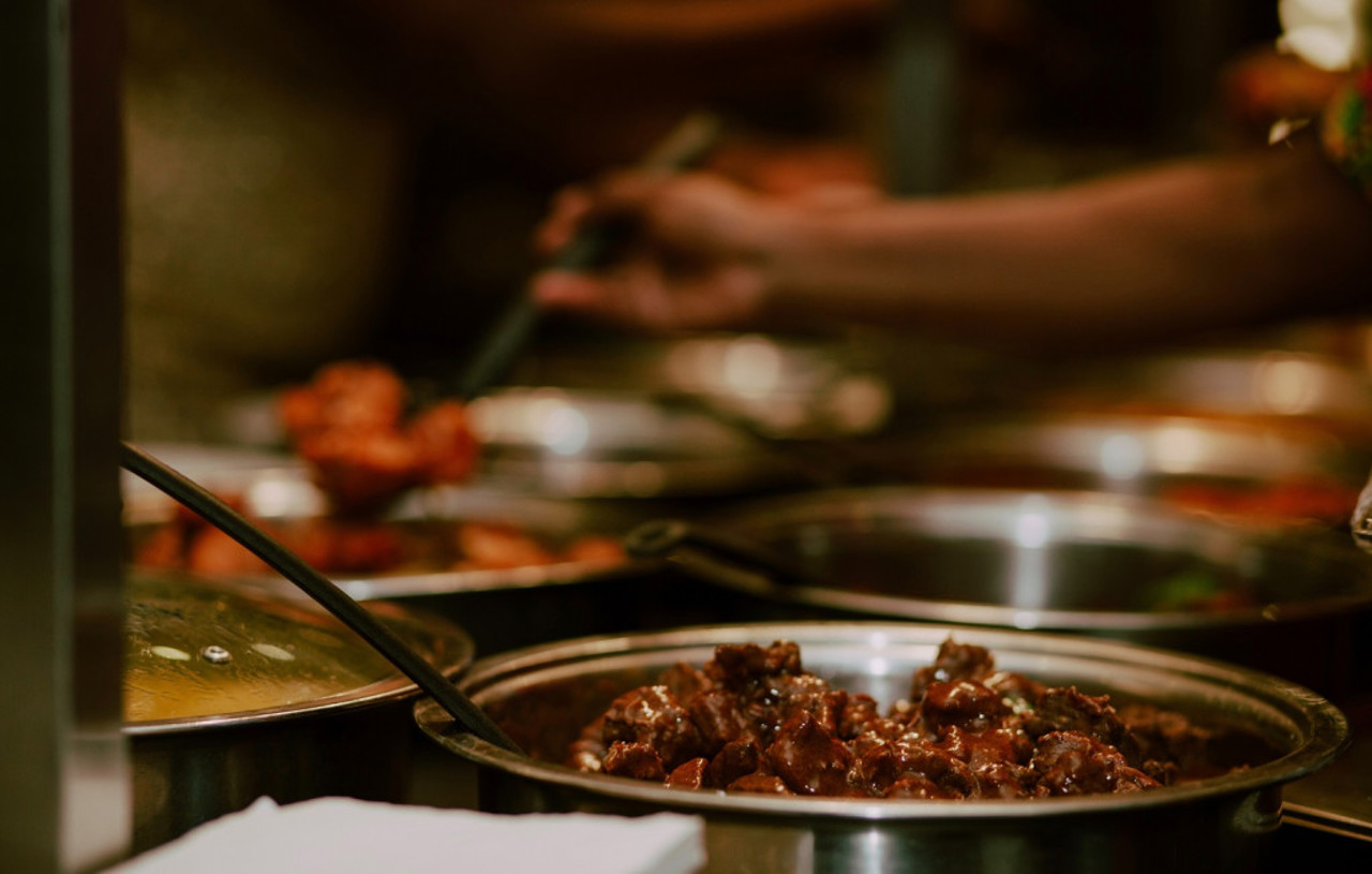 Militarii Armatei Naționale, angajați prin contract, vor fi asigurați cu hrană caldă