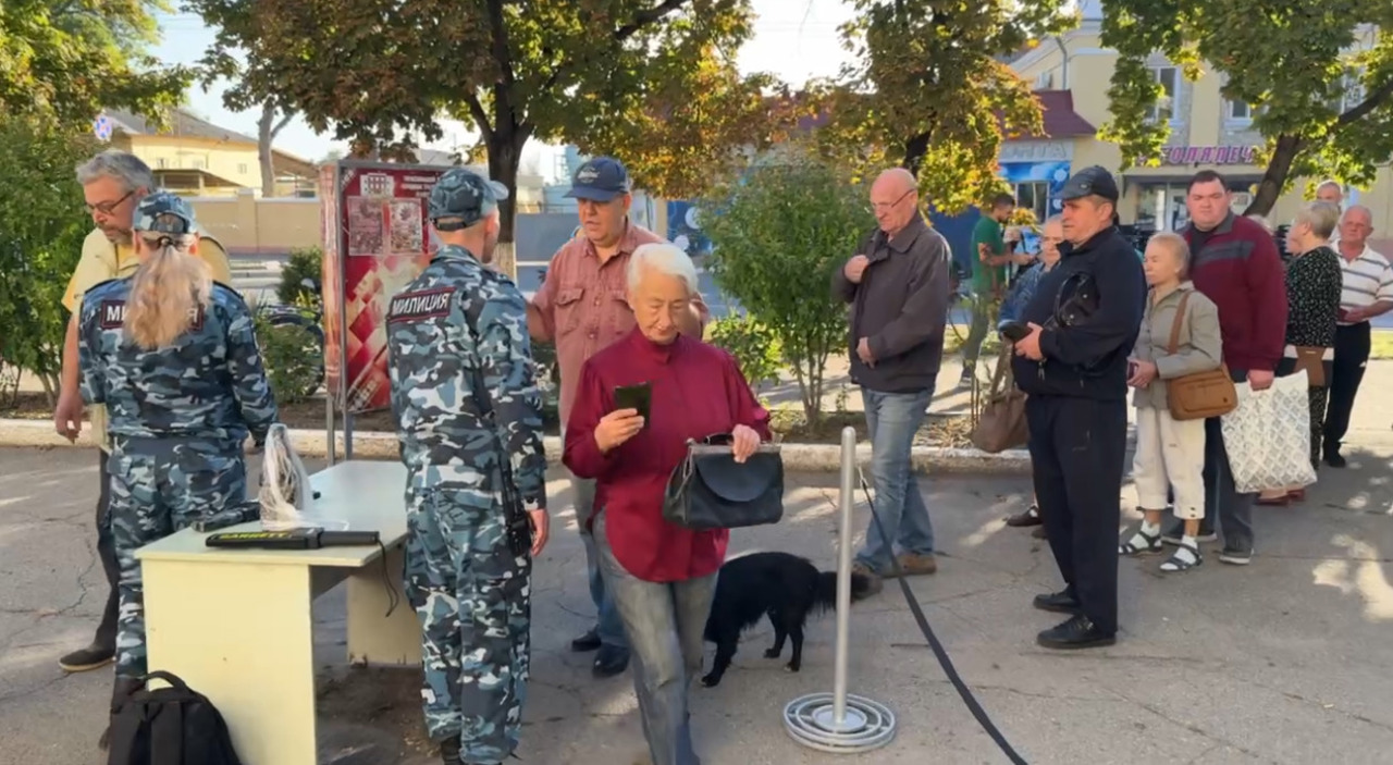 Secțiile de votare din regiunea transnistreană, deschise duminică, în pofida protestului Chișinăului