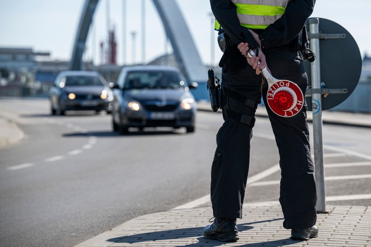 Germany considers tightening border controls to halt irregular migration 