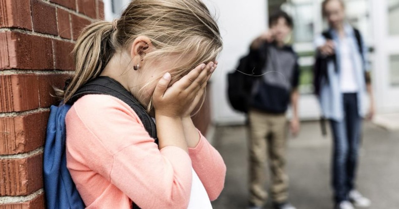 Bullyingul la școală: Prevenirea violenței trebuie să înceapă de la vârste mici, spun specialiștii 