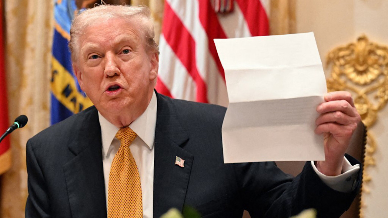 Trump grăbește negocierile de pace: răspunsul lui Zelenski, solicitat „până la Crăciun”