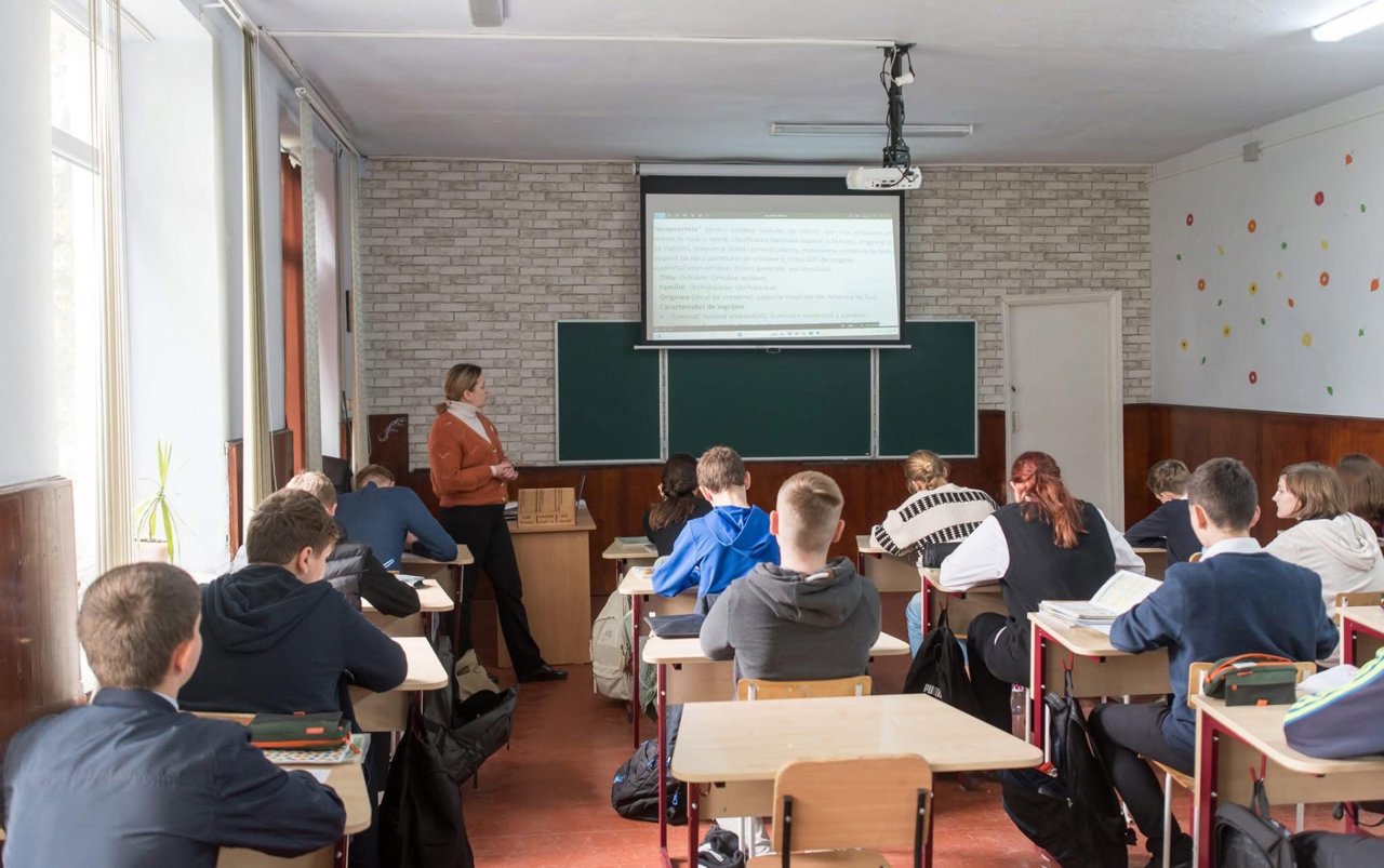 De la Ion Druță la literatura contemporană. Ce propun profesorii și scriitorii pentru noul curriculum