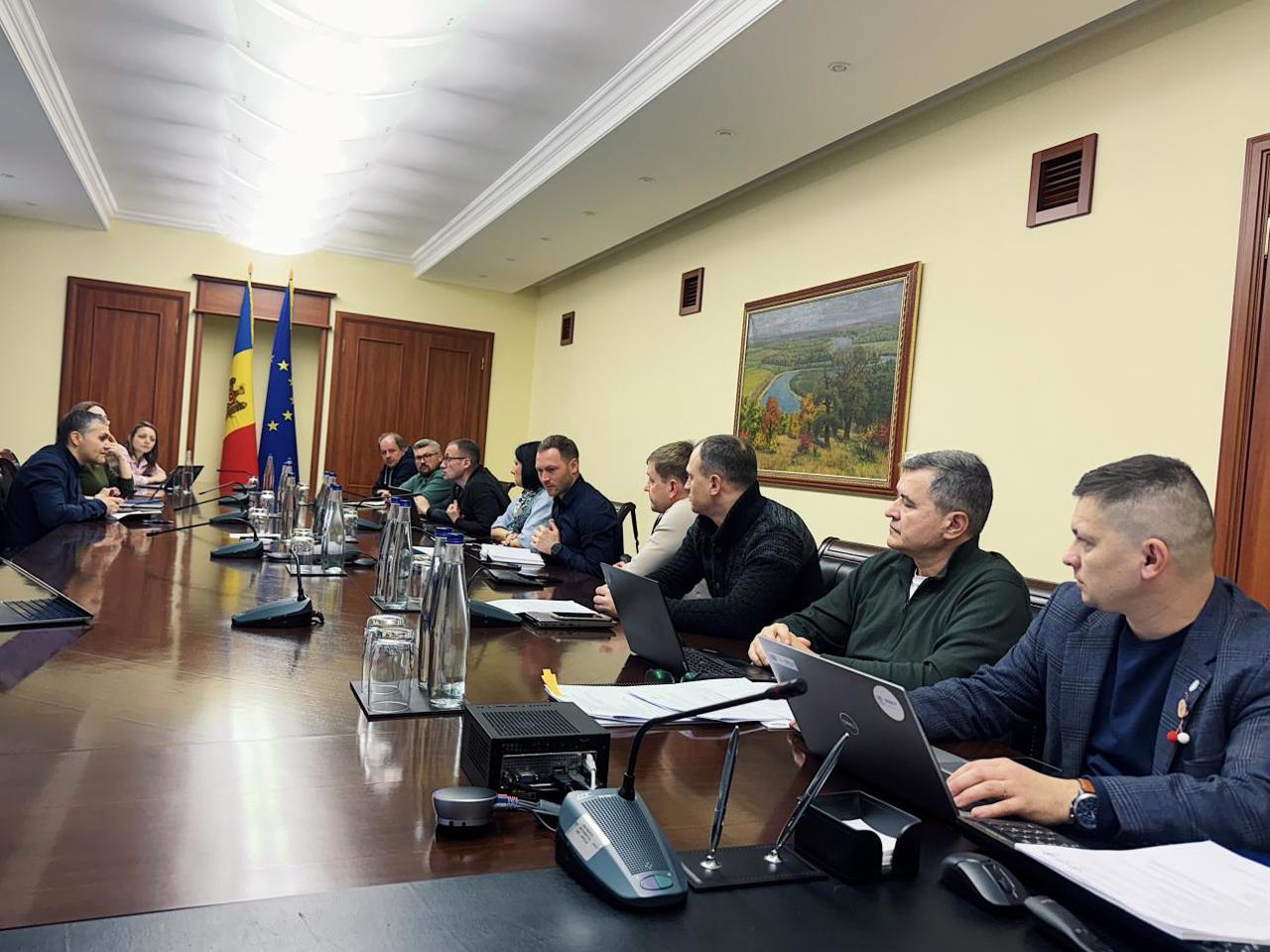 Alertă ecologică pe Nistru: Restricții la utilizarea apei și baraje pentru limitarea poluării