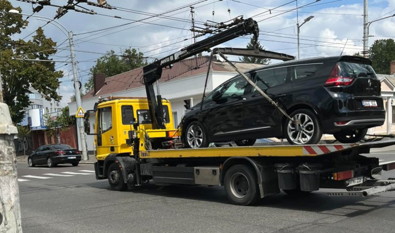 Moldova updates towing policy: Focus on public safety over removal