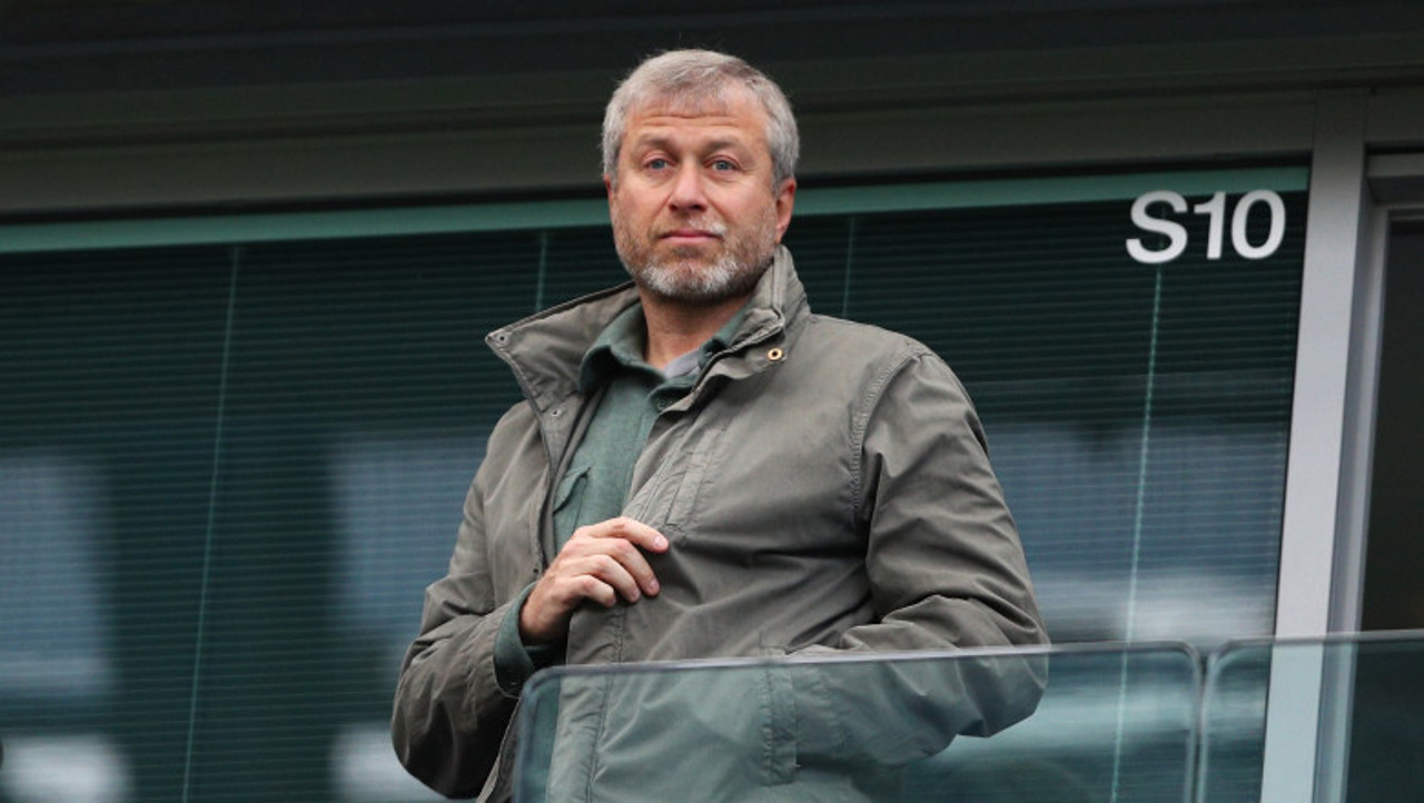 UK Government issues ultimatum to Abramovich over frozen Ukraine aid