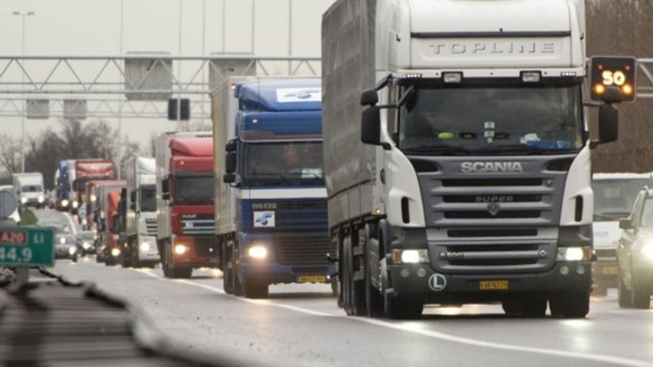 Transportatorii din patru țări balcanice au blocat puncte de trecere la frontieră: Sunt nemulțumiți de noul sistem de intrare-ieșire al UE