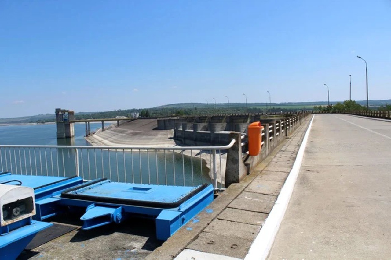 În atenția călătorilor! Pe barajul Stânca-Costești vor fi lucrări tehnice de partea română