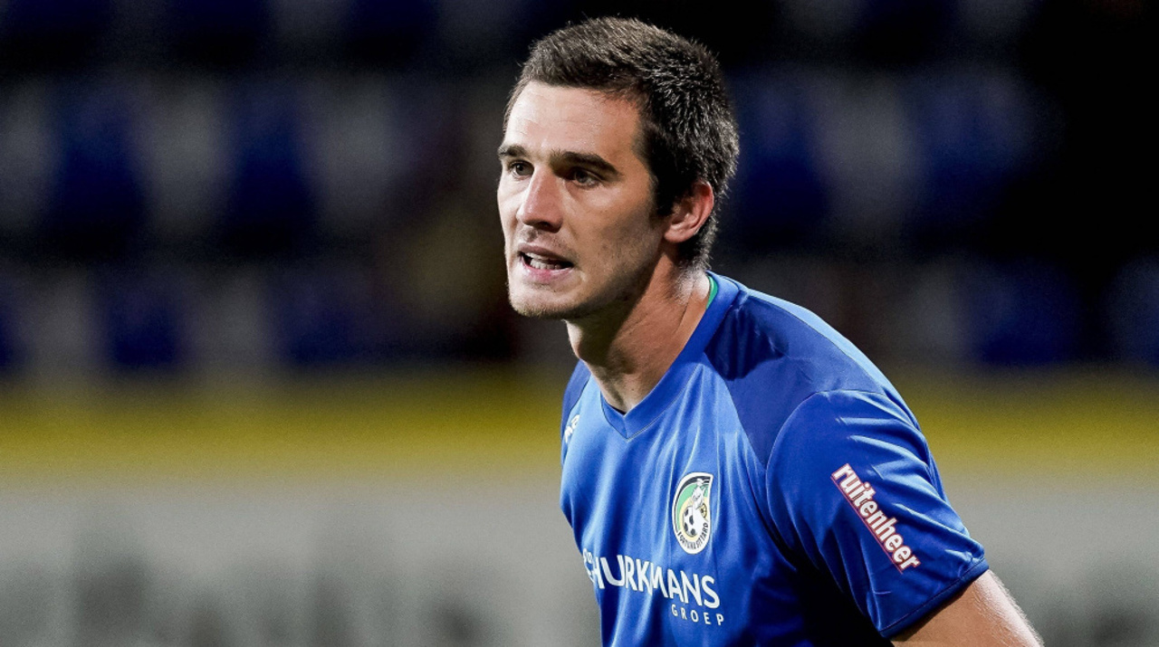 Mizează pe continuitate: portarul moldovean Alexei Koșelev rămâne în Superliga Greciei 