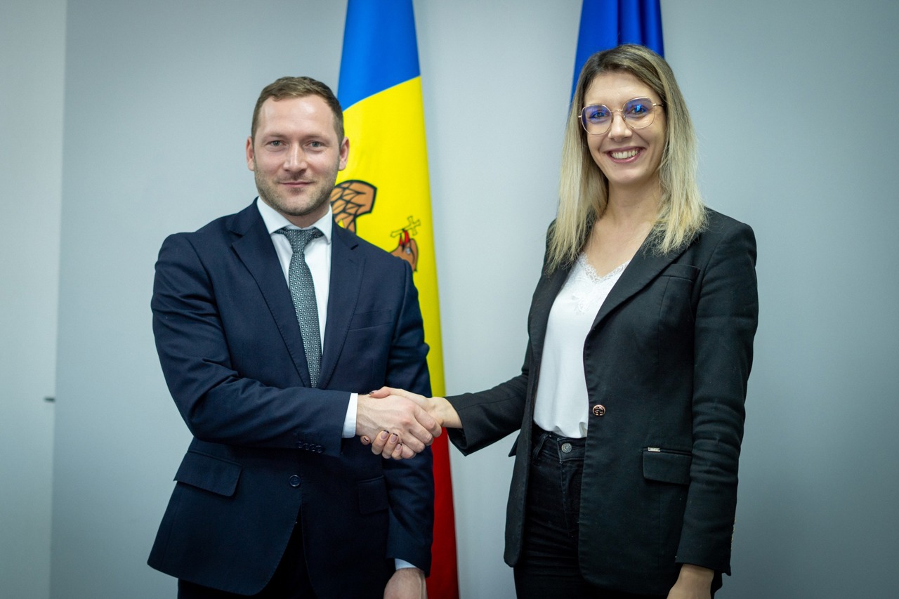 Colaborare în domeniul protecției mediului: miniștrii din Moldova și România s-au întâlnit la Chișinău