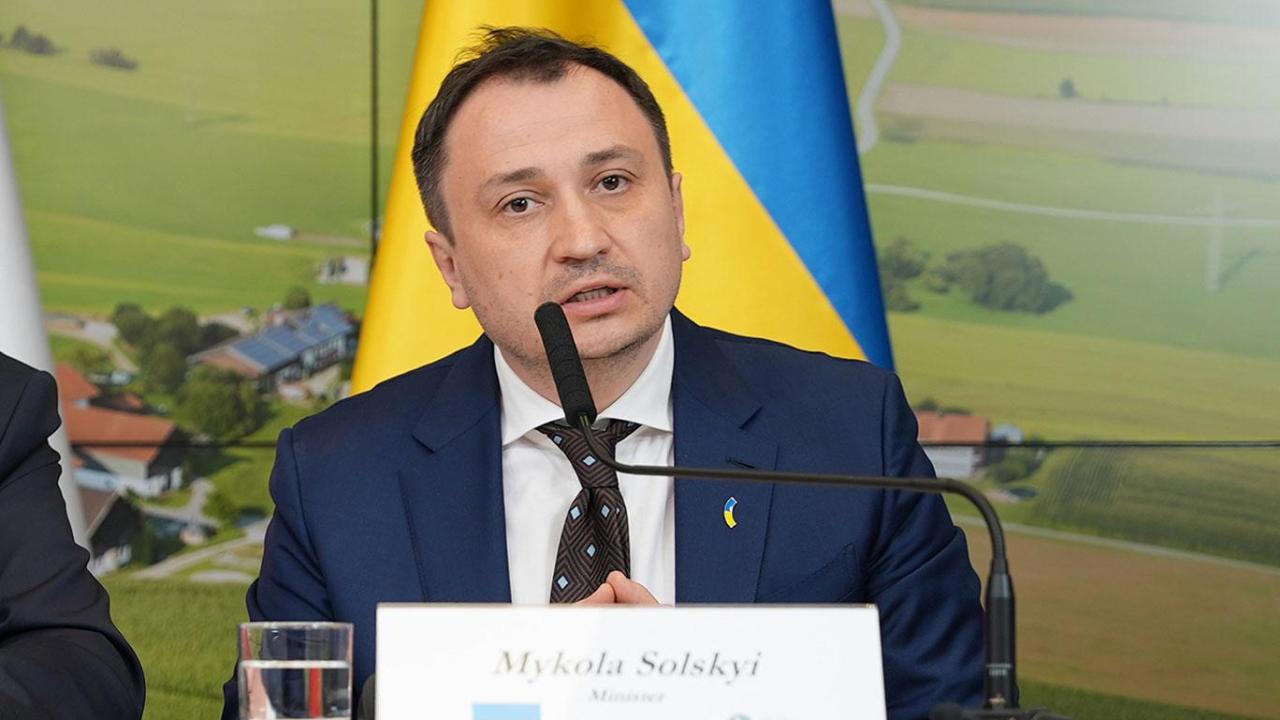 Ukrainian agriculture minister discusses reopening transit of agricultural products in Warsaw on Monday