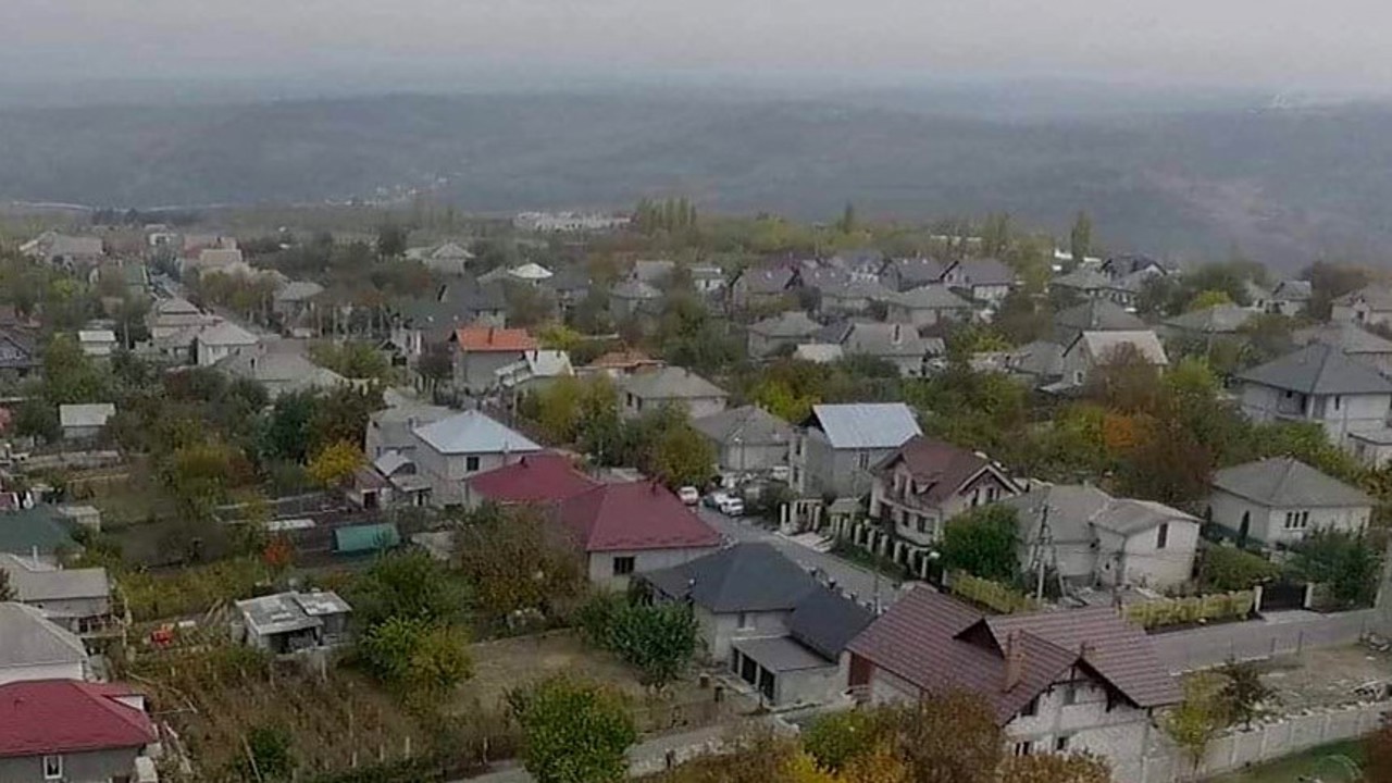 Legalizare cu 8.000 de lei: locuințele neautorizate din întovărășirile pomicole vor putea fi înregistrate oficial