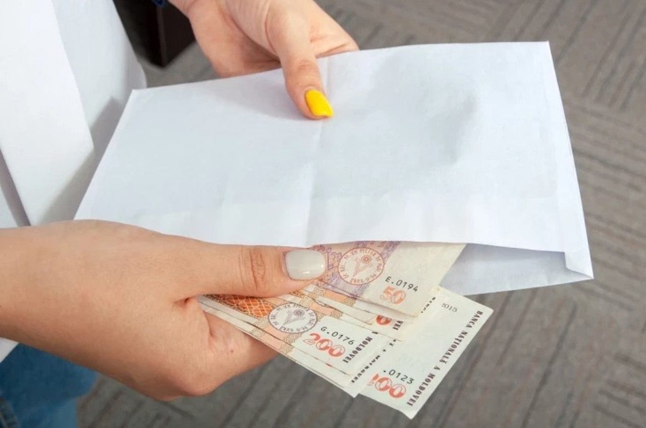 School donations must be voluntary, Moldovan parents told 