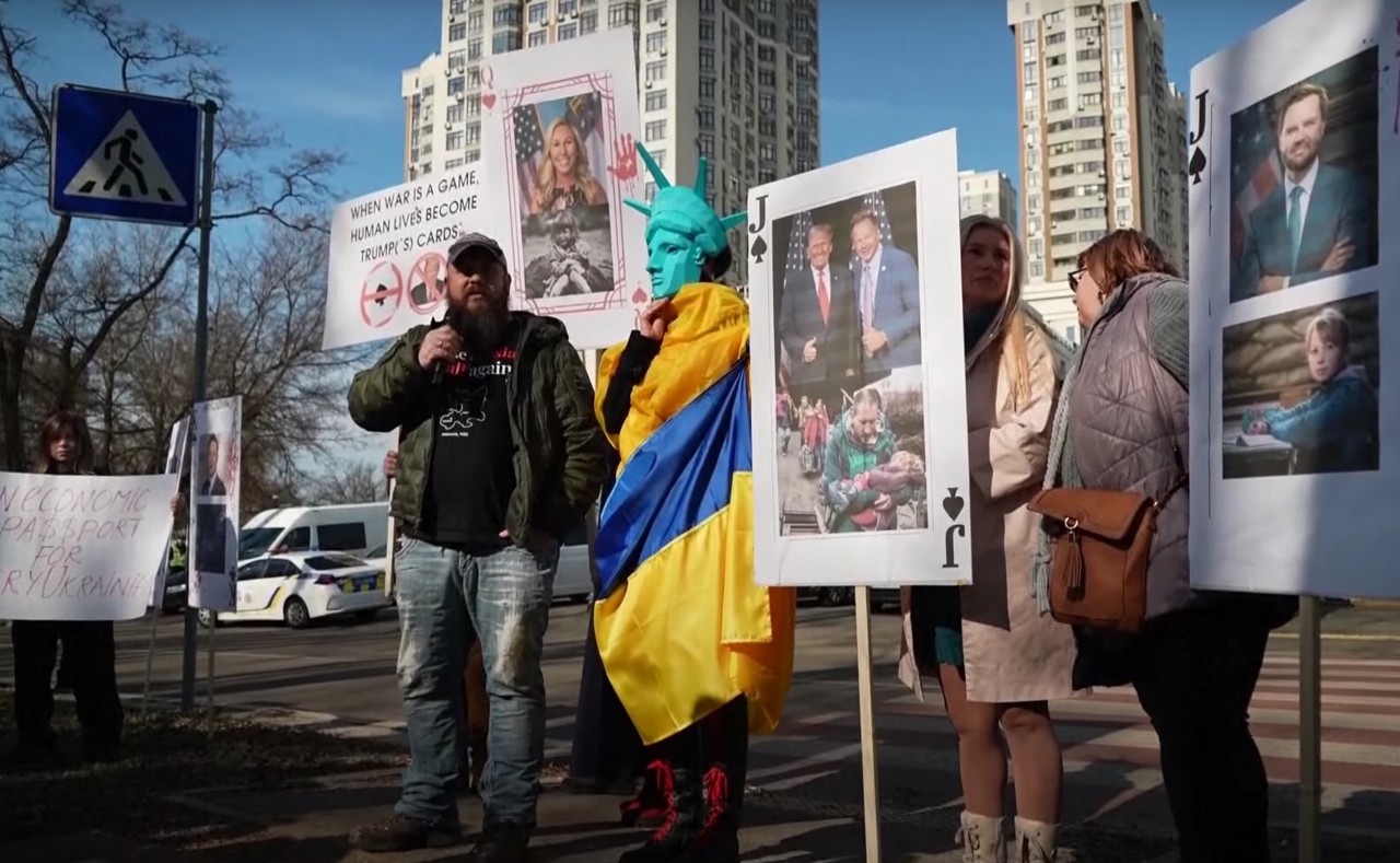 Mitinguri pro-Ucraina la Washington și Kiev: manifestanții cer reluarea ajutorului militar