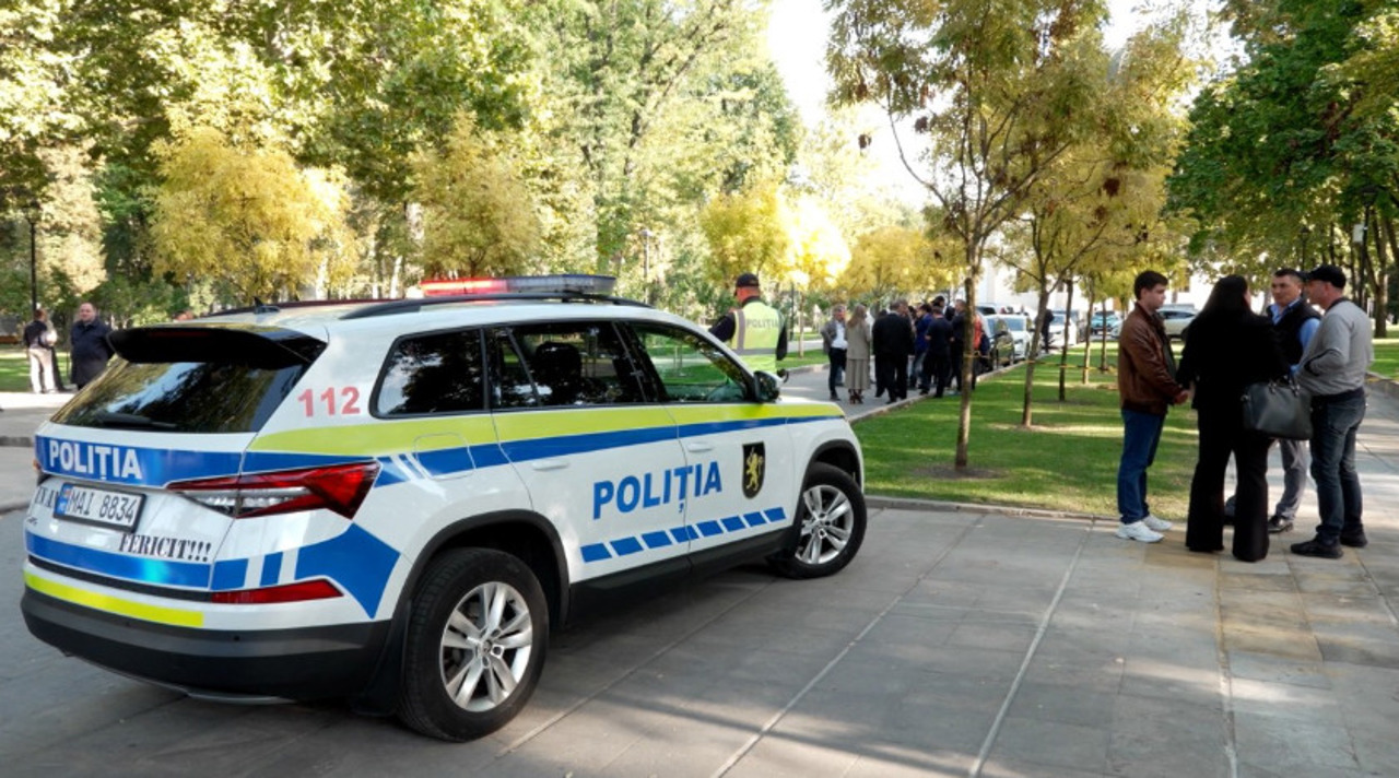 De ce a intervenit poliția în scuarul Catedralei. Explicațiile ministrei de Interne