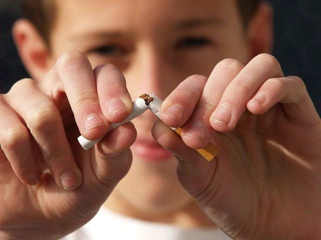 Nicotine alters developing youth brains in seconds, ministry warns