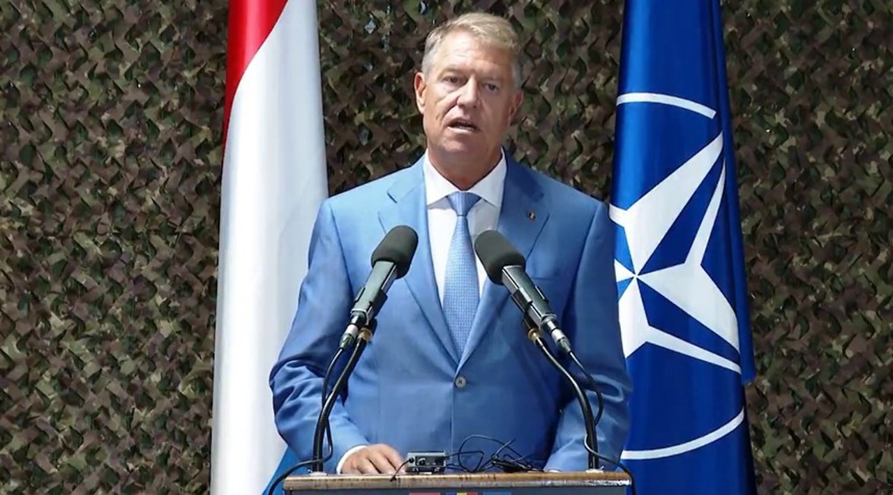 Klaus Iohannis: Știu exact cine, când și ce trebuie să facă dacă pică ceva pe pământ NATO