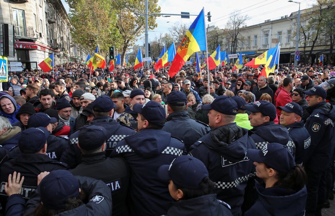 Moldova police warn citizens of paid protest scheme