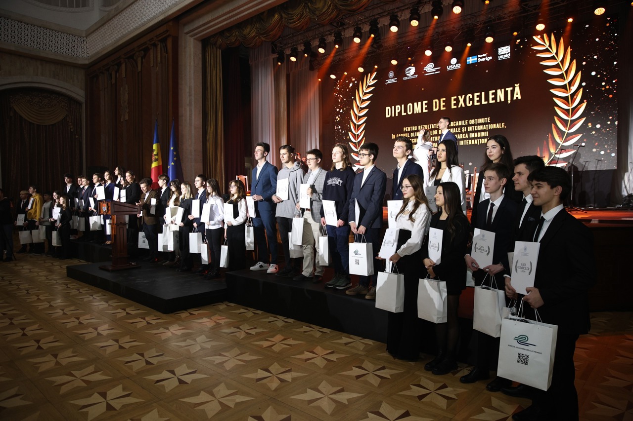 International Olympiad medalists awarded at 2024 Olympiad Gala