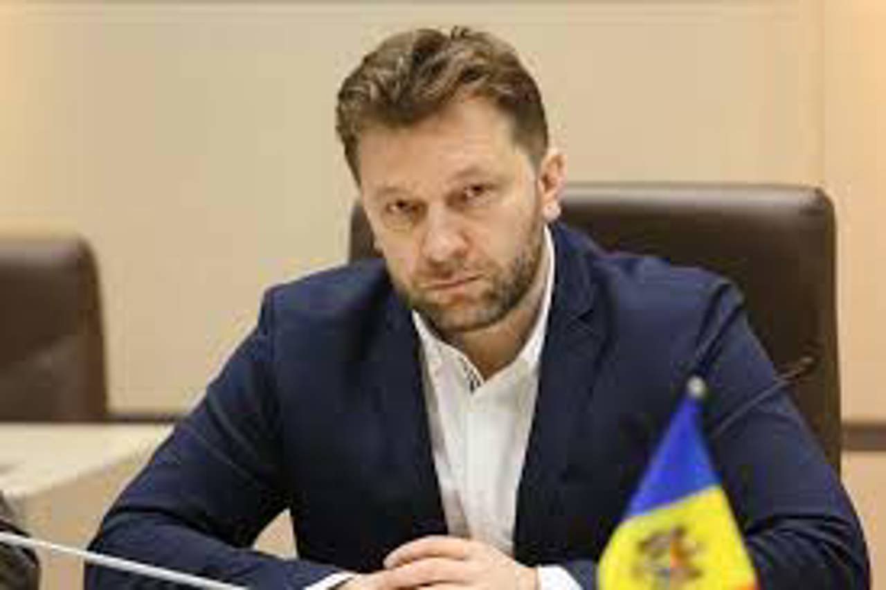 Дмитрий Алайба представил пакет изменений в ряд законов, направленных на снижение бюрократических барьеров