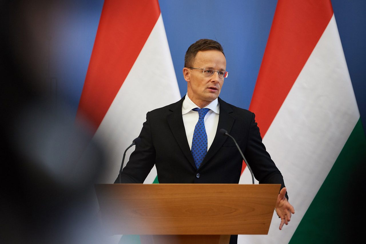 Ministrul ungar de externe: Cablul submarin de transport de energie electrică prin Marea Neagră va ”stabili un record mondial în termeni de lungime”