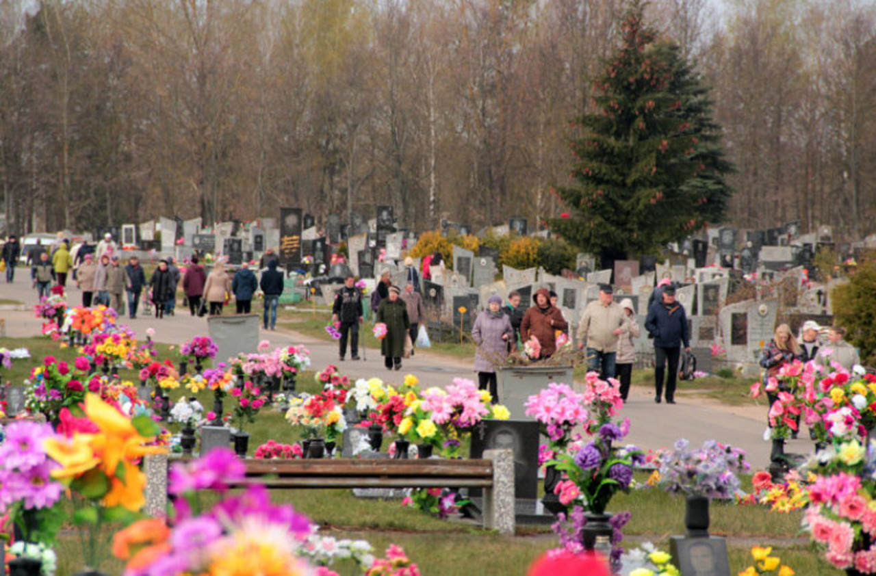 Православные христиане празднуют Пасху Блаженных