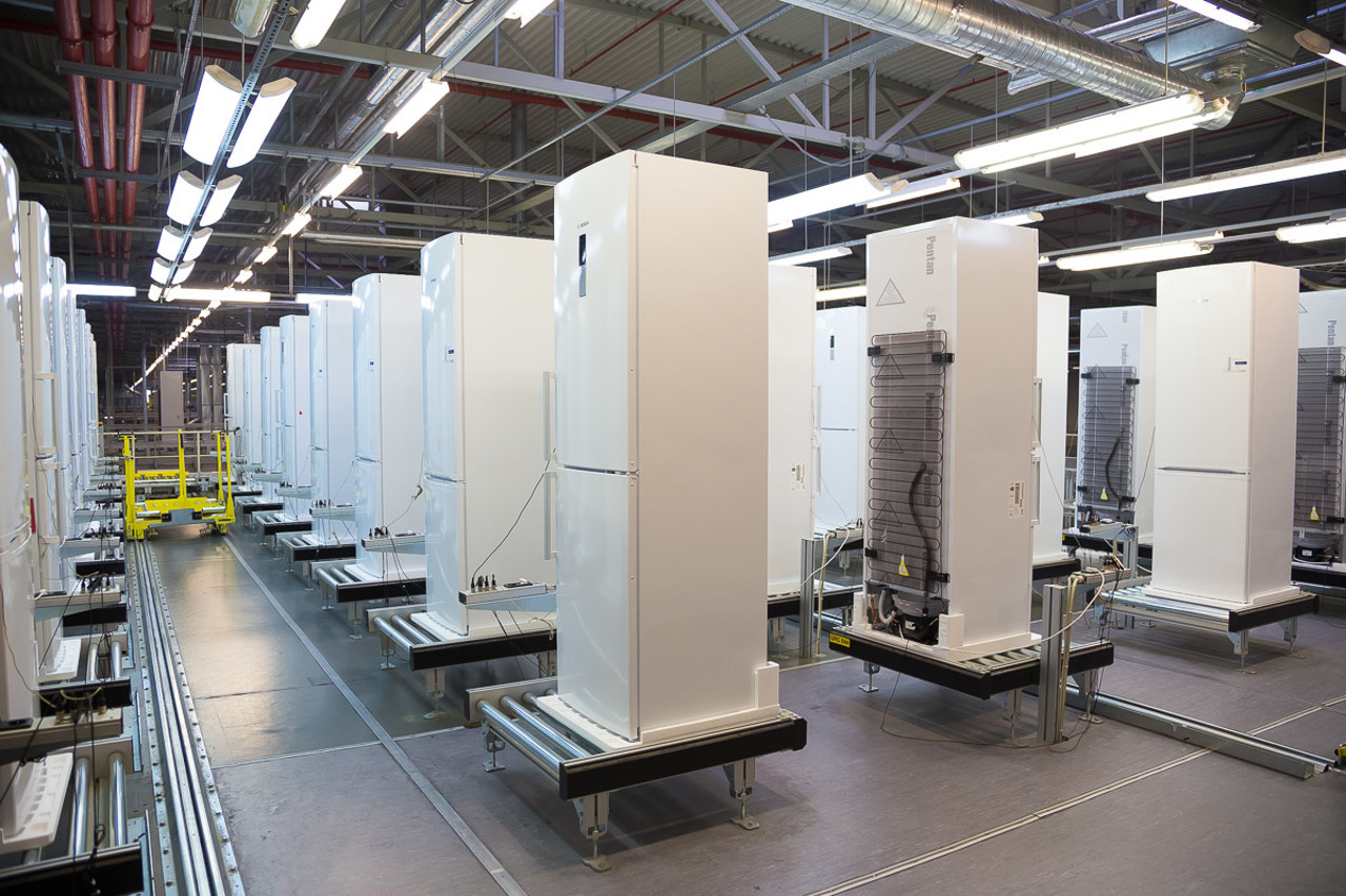 «Газпром» начал выпуск холодильников на фоне падения экспорта газа