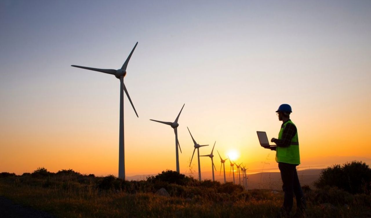 Start pentru licitația eoliană cu stocare: Guvernul vrea să lanseze procesul până la sfârșitul anului