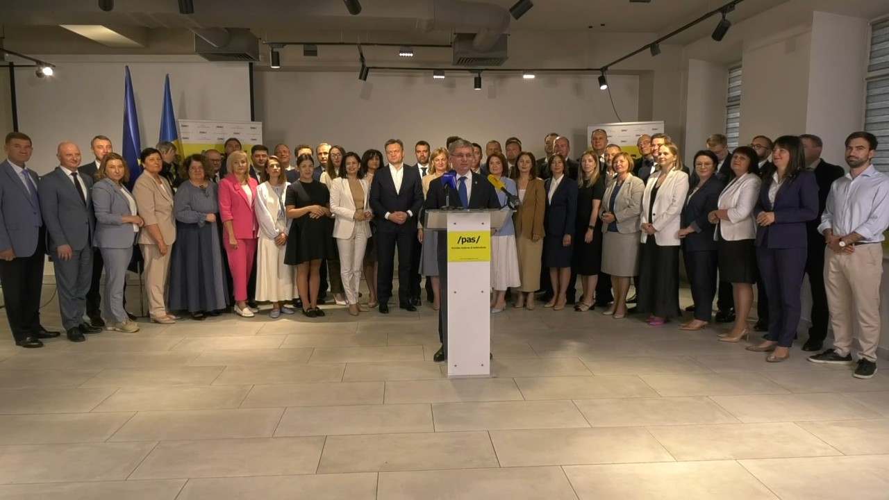 Moldova's PAS submits list, pledges rapid EU path
