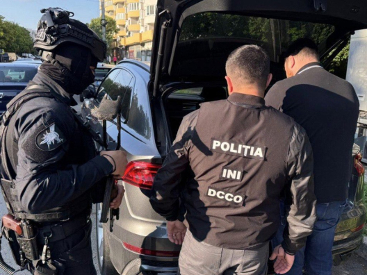 Fraudă internațională cu operațiuni financiare: 30 de victime, șase persoane audiate și 2 milioane de euro prejudiciu