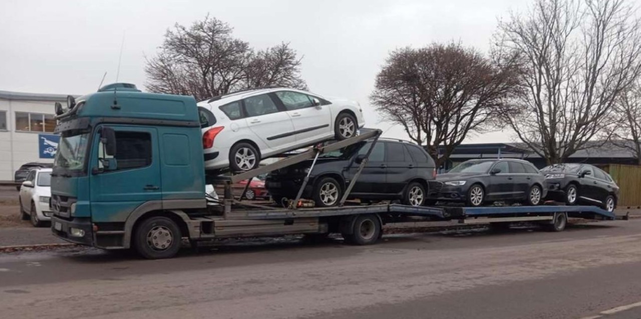 Importul de automobile a explodat în 2025: Peste 65.000 de mașini vămuite, dublu față de anul precedent