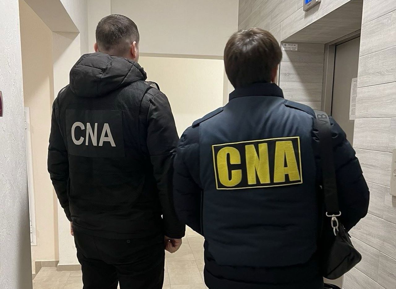 Schemă de corupție, deconspirată de CNA și PA la eliberarea autorizațiilor de mediu. Funcționari publici, printre persoanele bănuite