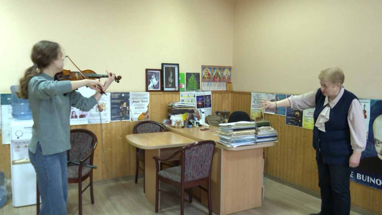 Galina Buinovschi, profesoara care formează violoniști de talie internațională