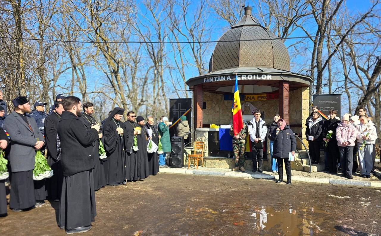 Educație în română și recunoștință pentru eroi: luptătorii căzuți la Nistru, comemorați la Liceul „Alexandru cel Bun” din Tighina