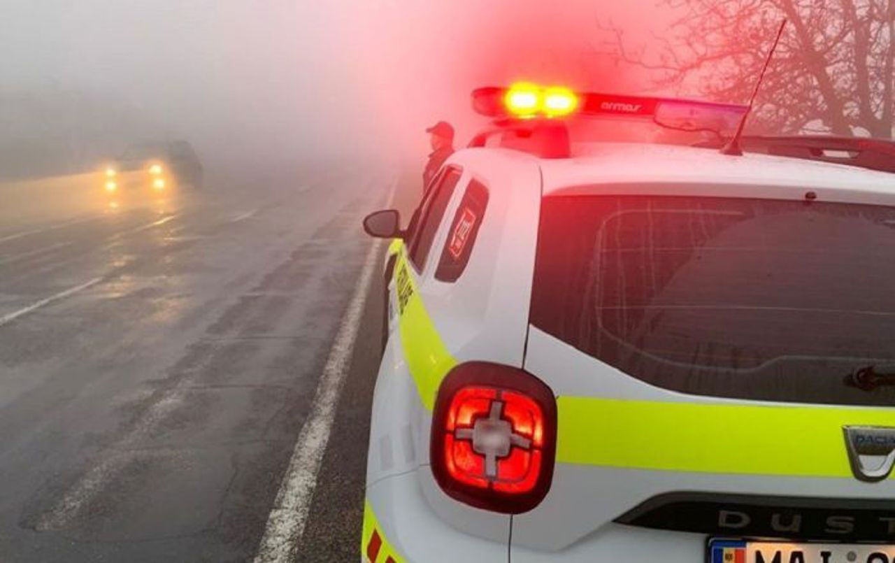 Police: Driving is difficult due to the fog in some regions of the Republic of Moldova