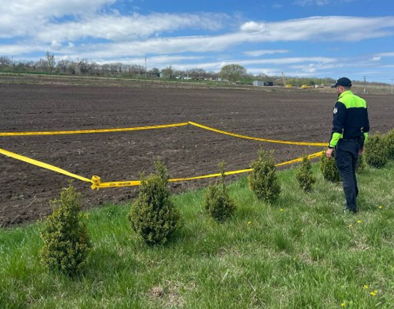 Peste 90 de obuze, găsite la Dănceni în timpul unor lucrări agricole