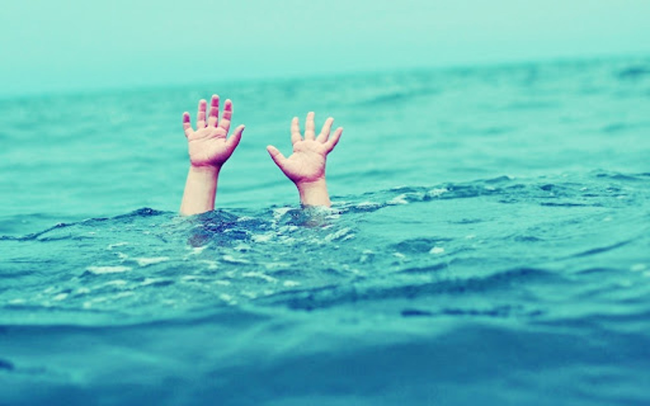 De la începutul anului, 5 minori s-au înecat în bazinele acvatice: Sfatul salvatorilor pentru părinți 