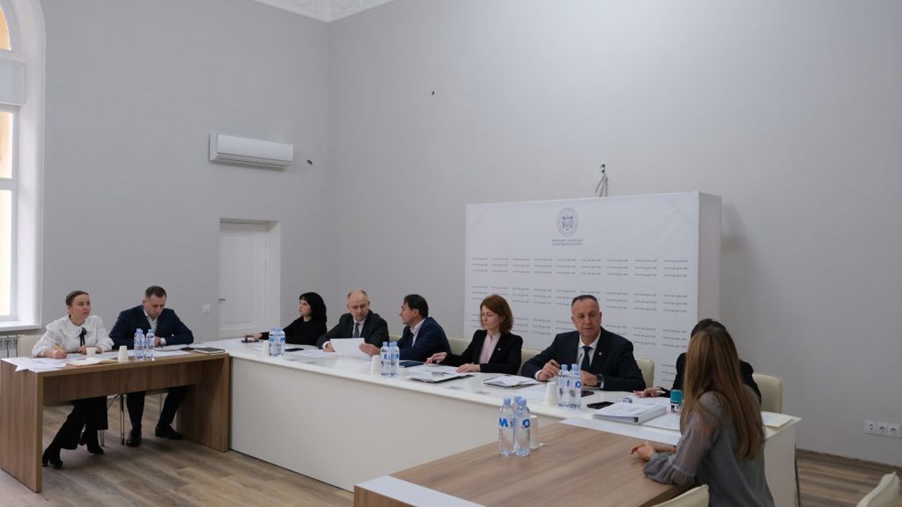 Tinerii medici își încep cariera: majoritatea au fost repartizați în spitalele cu deficit acut de specialiști