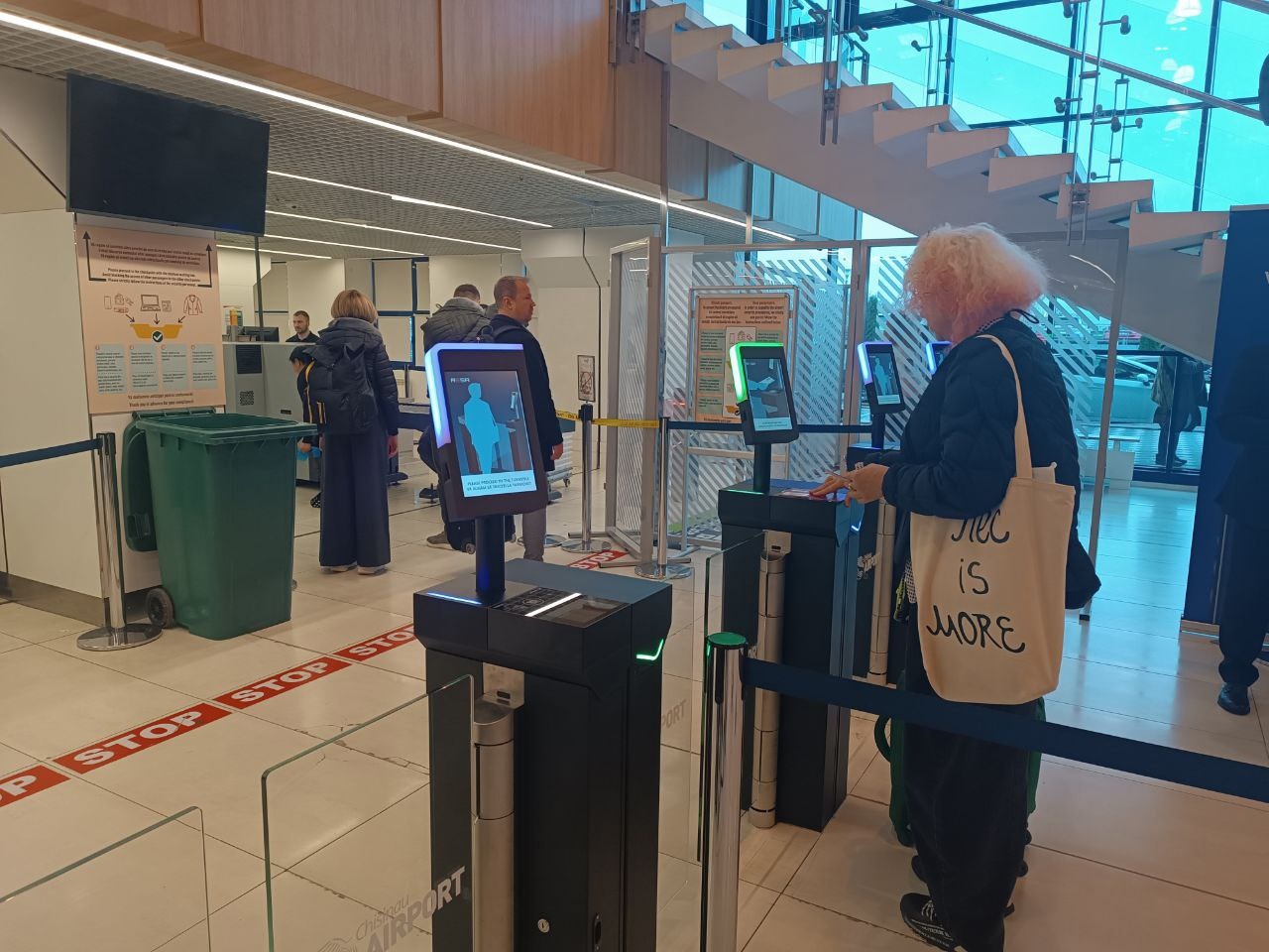Mai puțin timp de așteptare la aeroportul din Chișinău: sistemul PAX Track, lansat oficial  