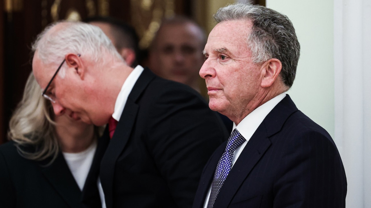 Trump envoys meet Putin’s middleman in Paris to push for ceasefire