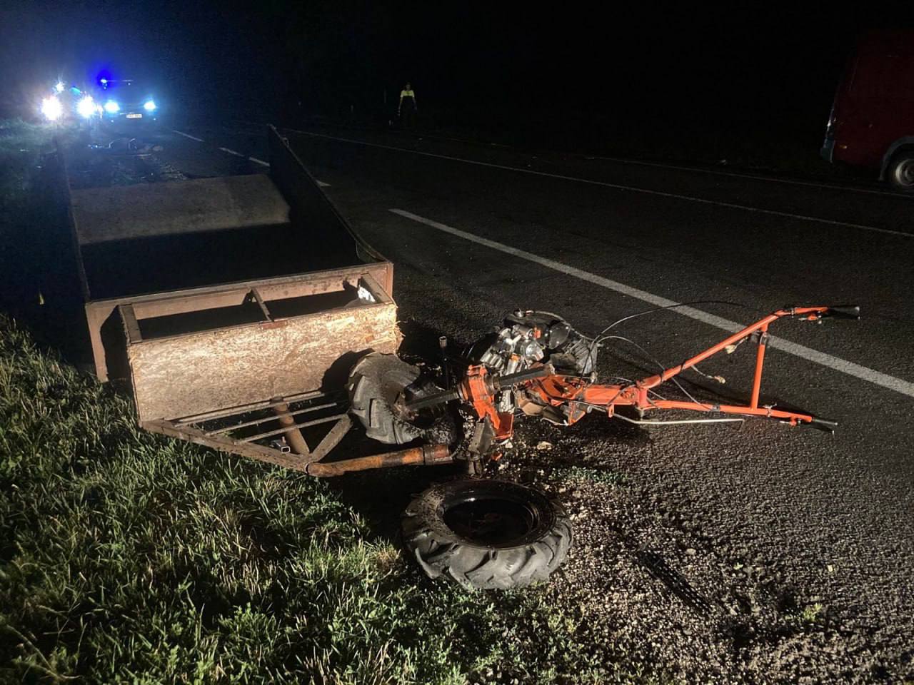 Tragic accident in Orhei: man dies, minor hospitalized; both were in a motor cultivator