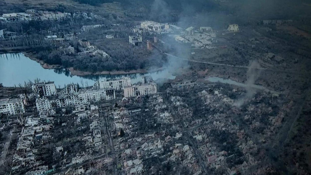 Russia says it has taken control of the Ukrainian town of Soledar. Kiev reacts