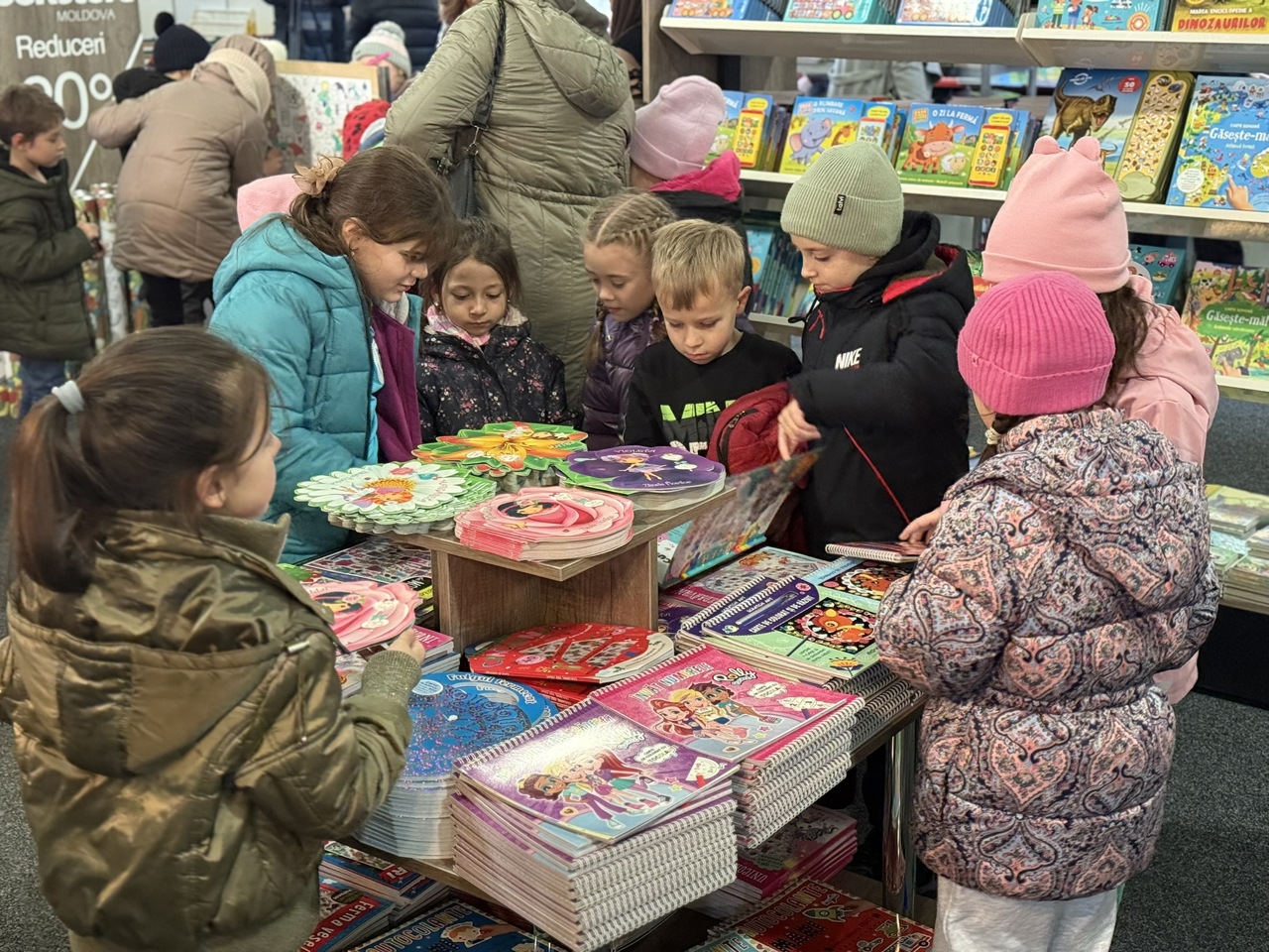 Peste 70 de edituri participă la Salonul de Carte pentru Copii și Tineret: Invitați speciali din România