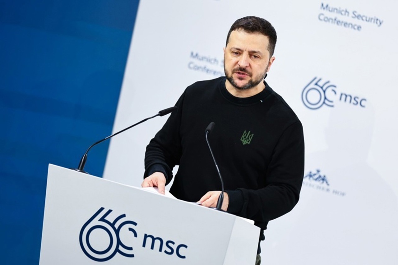 Zelensky bolsters European alliances with new defense accords amid intensifying Russian strikes